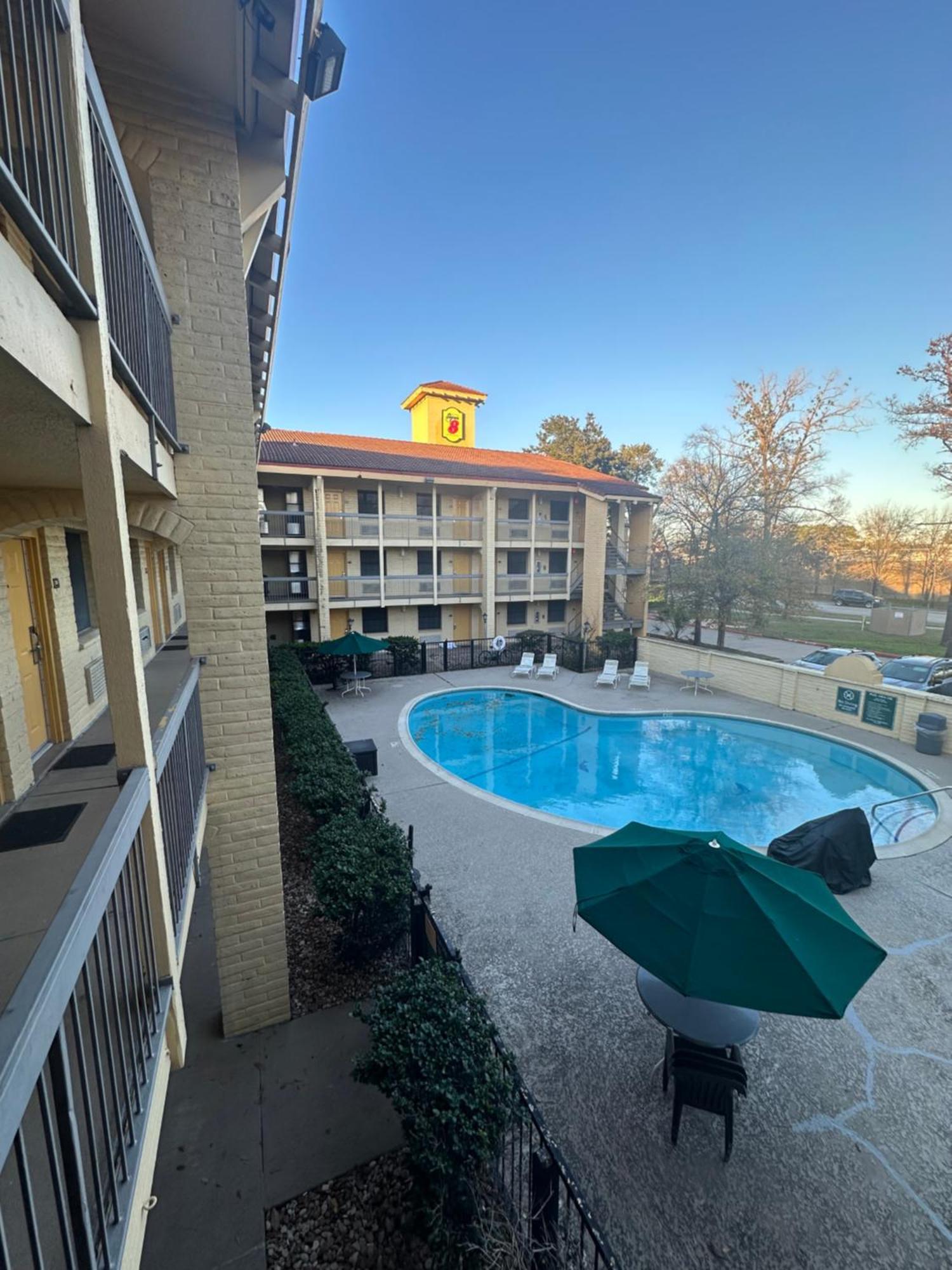 Hotel Super 8 By Wyndham North 3*