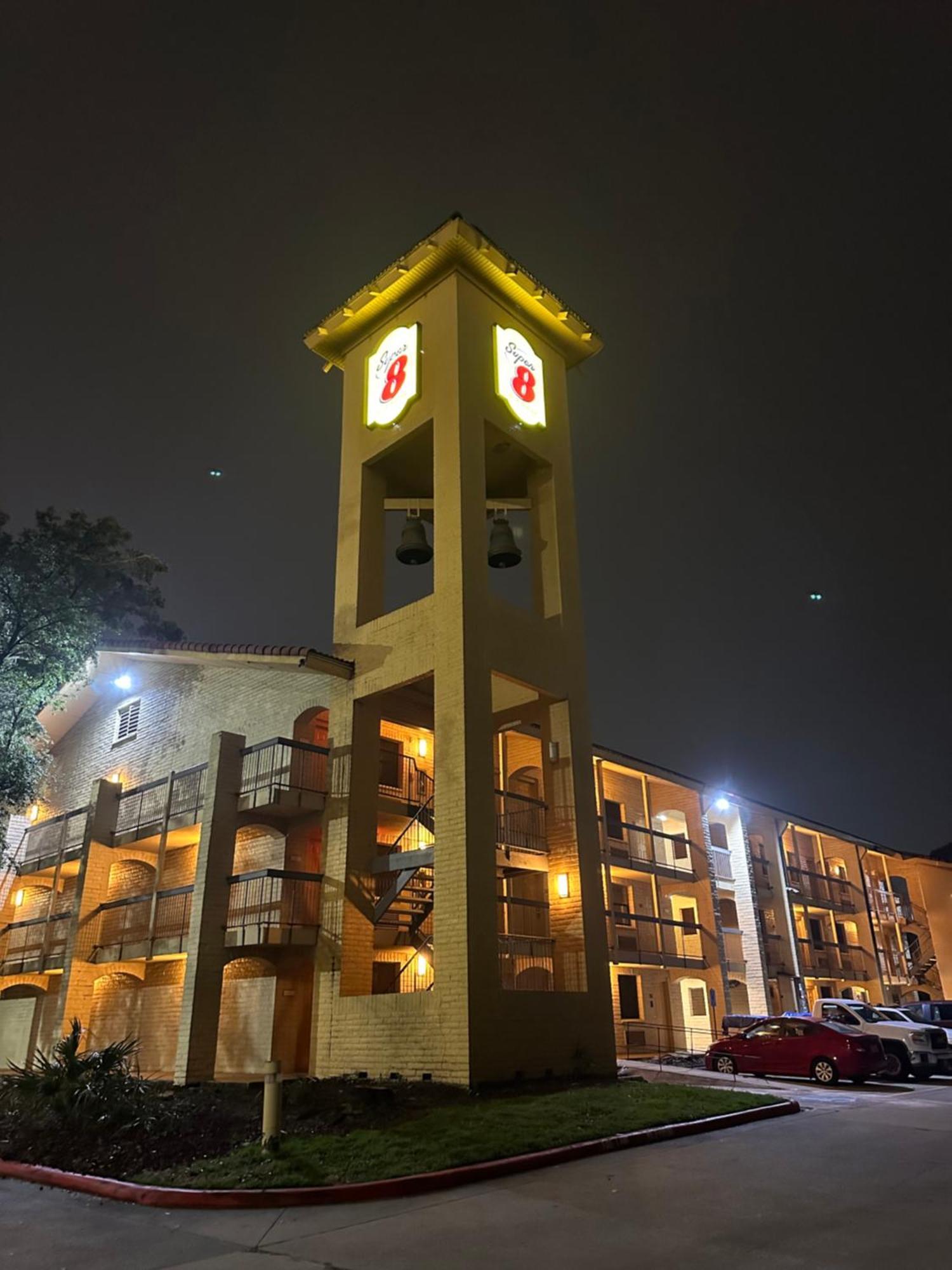 Super 8 By Wyndham North Hotel 3*