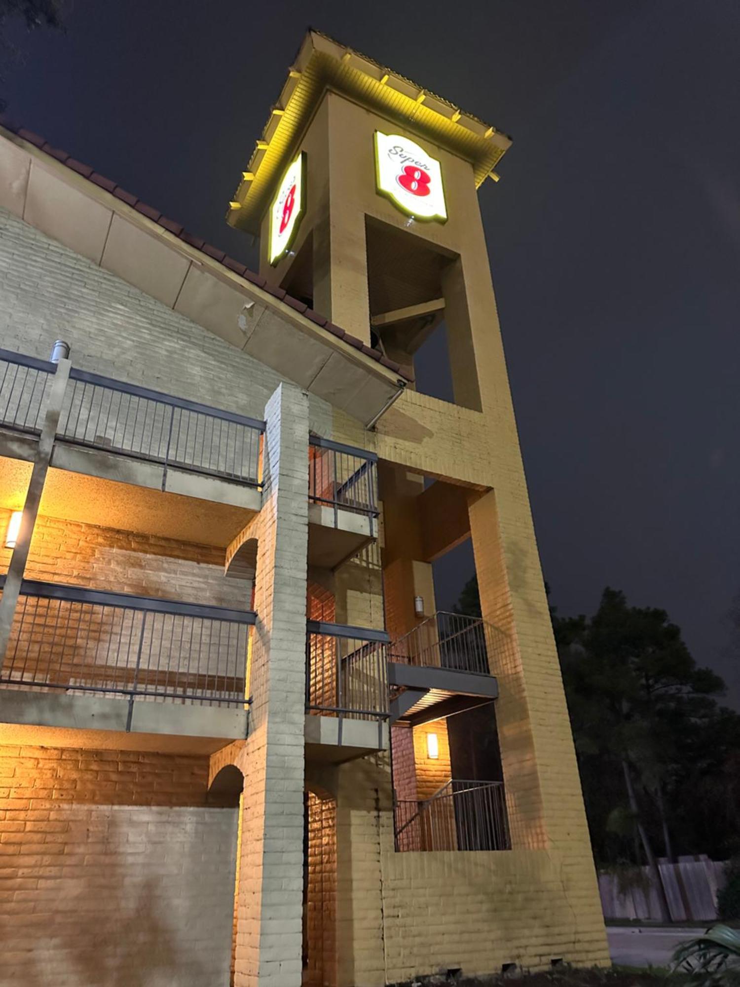 Hotel Super 8 By Wyndham North 3*